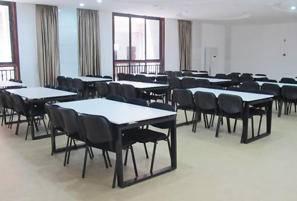 北京大学成都附属实验学校